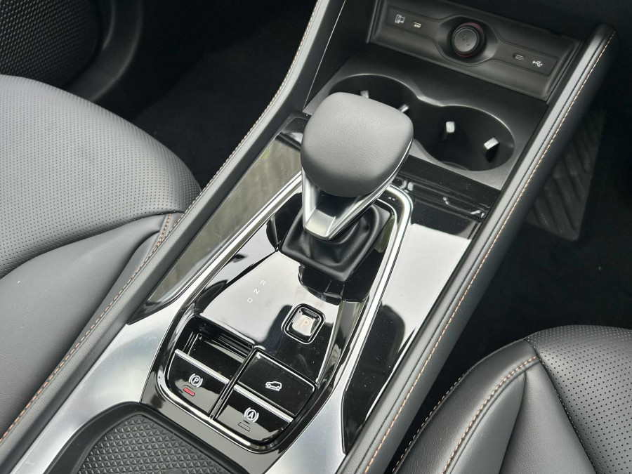 2026 MG HS Plug-in Hybrid Essence SUV Image 10