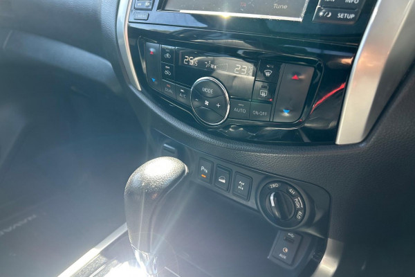 2019 Nissan Navara D23 Series 3 ST-X King Cab Pickup Image 29