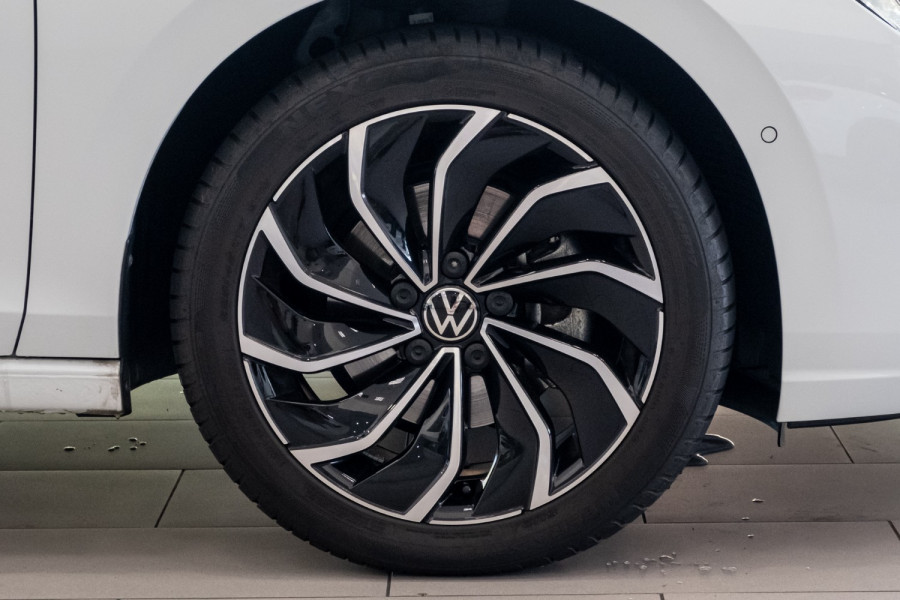 2024 Volkswagen Golf 8 110TSI Life Hatch Image 21