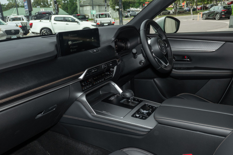 2025 Mazda CX-60 KH Series D50e Azami SUV Image 8