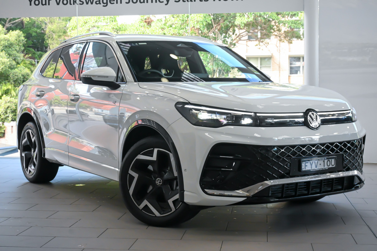 2025 Volkswagen Tiguan CT 150TSI R-Line SUV