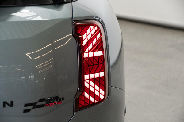 2025 MINI Countryman U25 JCW Favoured SUV image 23