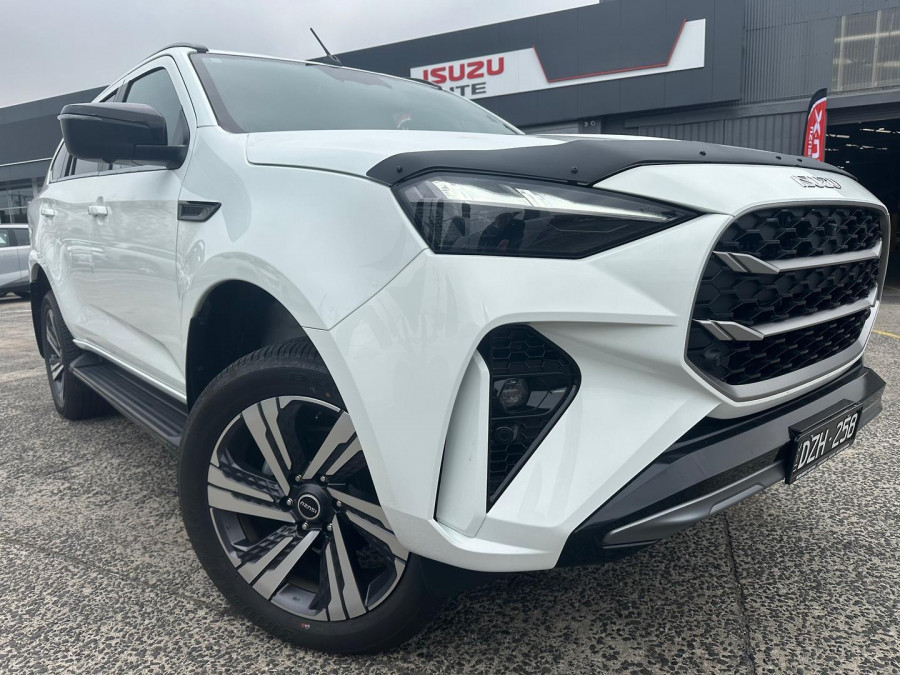 2025 MY25.5 Isuzu MU-X RJ LS-T SUV Image 1
