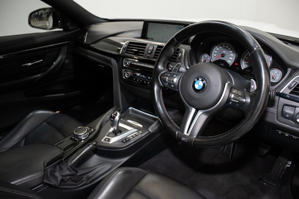 2016 BMW M4 Coupe Image 17