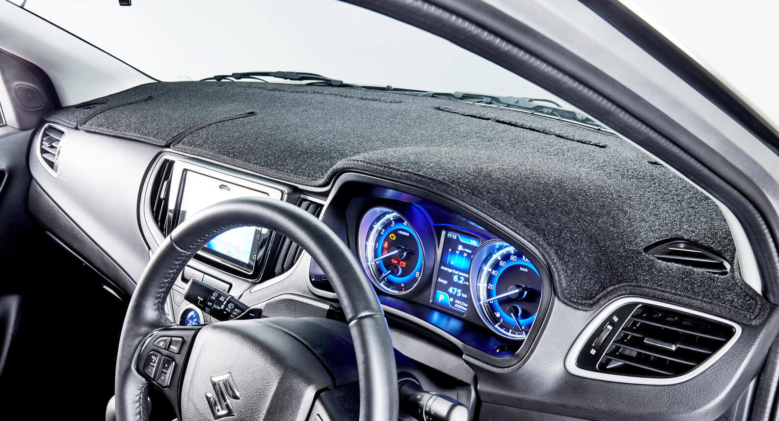 Baleno - Dashboard Protection Mat