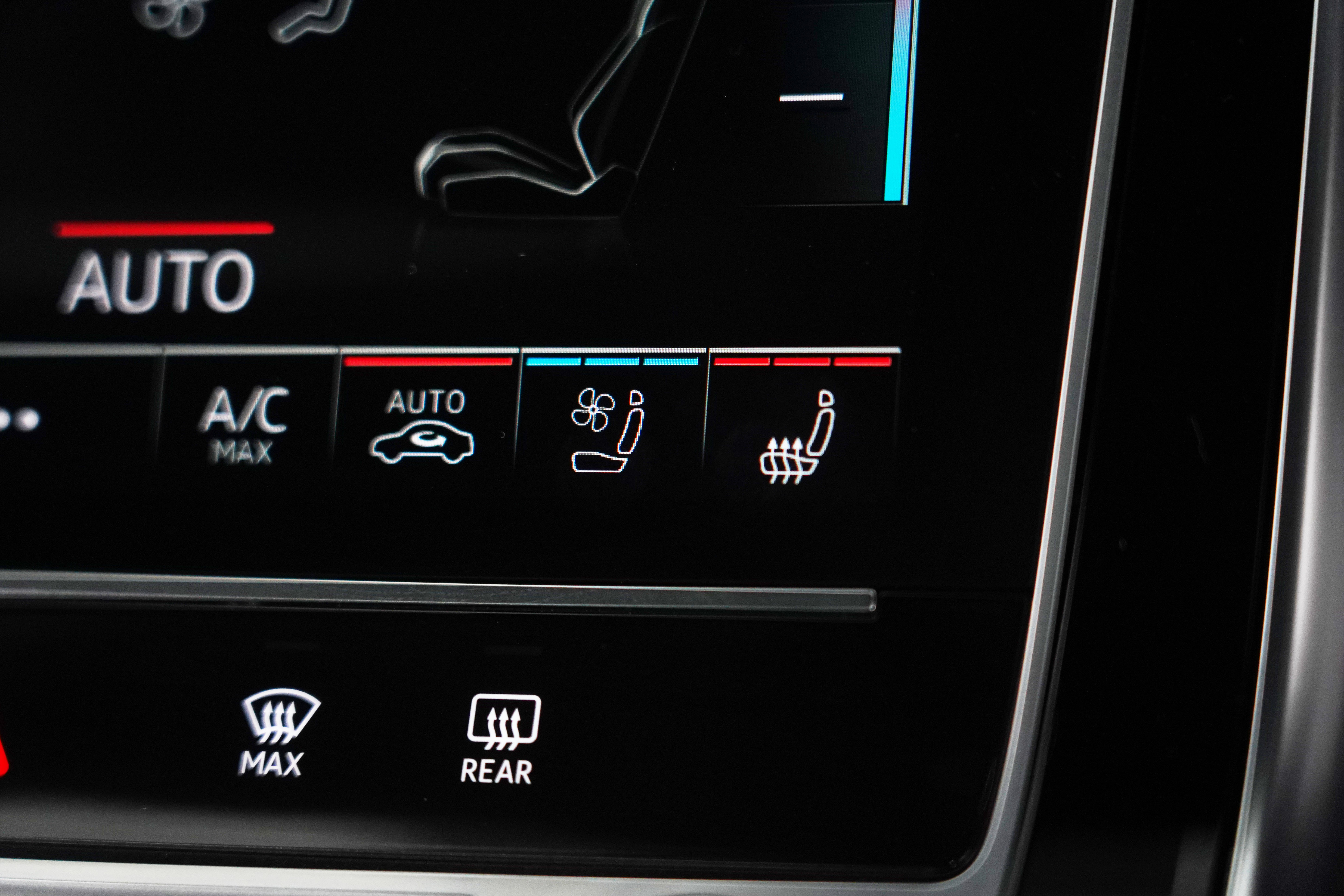 2022 Audi SQ8 TFSI SUV Image 38
