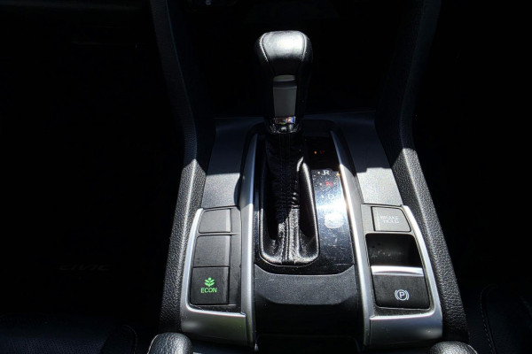 2016 Honda Civic 10th Gen VTi-LX Sedan Image 18