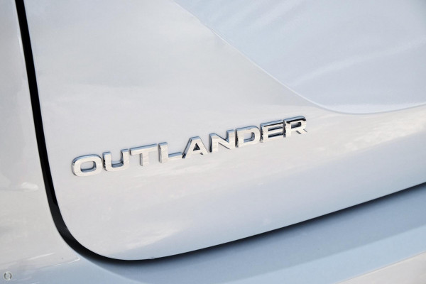 2026 MY25 Mitsubishi Outlander ZM Aspire SUV Image 2