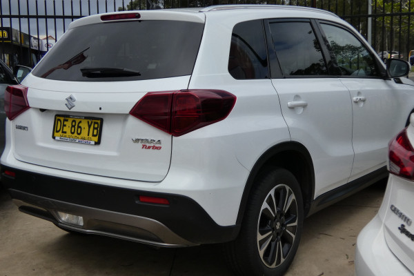 2022 Suzuki Vitara SERIES II TURBO SUV Image 6