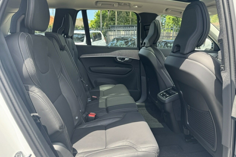 2024 MY25 Volvo XC90 L Series Ultra B6 Bright SUV Image 19