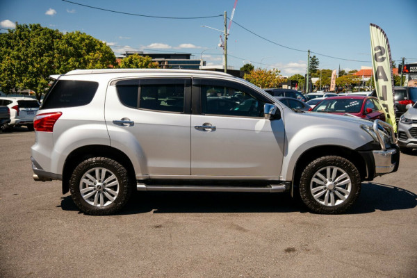 2017 Isuzu MU-X LS-T SUV Image 4