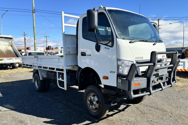 2018 Hino 300 Tray Dropside Image 1