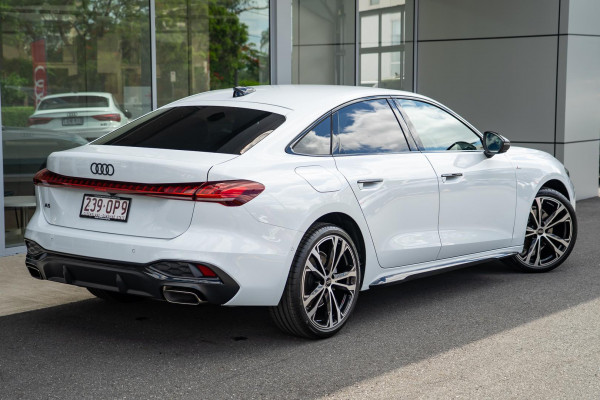 2025 Audi A5 B10 TFSI 150kW S line Sedan image 2