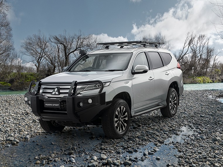 Personalise your Pajero Sport Image