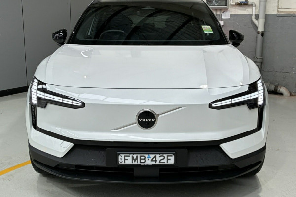 2024 Volvo EX30  Twin Motor Performance Ultra SUV Image 2