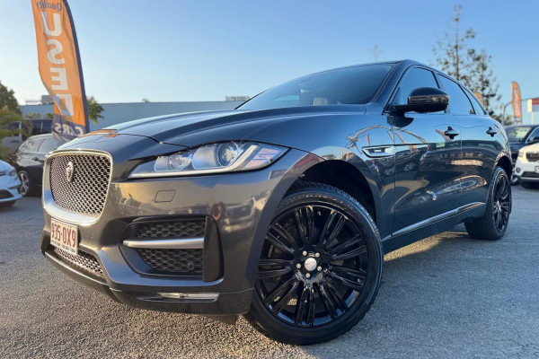 2016 MY17 Jaguar F-PACE X761 20d R-Sport SUV Image 2