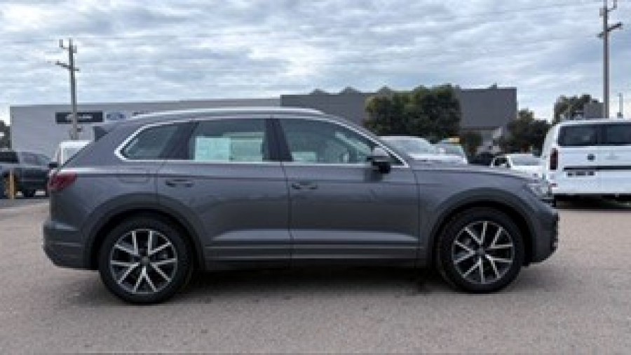 2024 Volkswagen Touareg RC 210TDI Elegance SUV Image 7