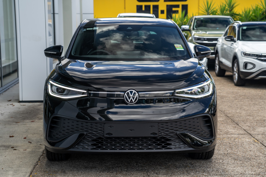 2025 Volkswagen ID. 5 E2 Pro SUV Image 4
