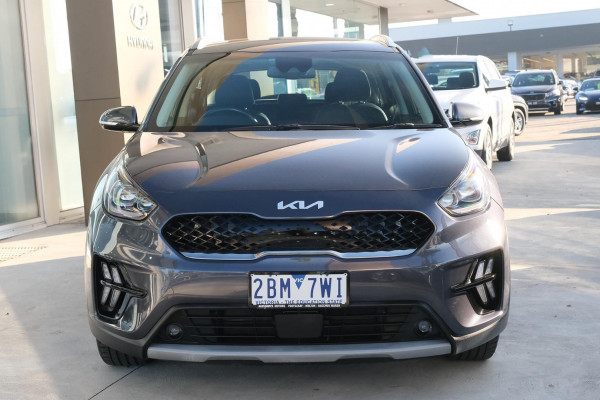 2021 MY22 Kia Niro DE Hybrid Sport SUV Image 3