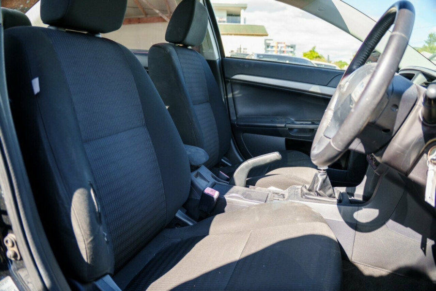2012 Mitsubishi Lancer CJ ES Sedan Image 15