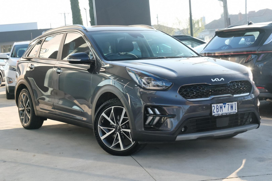 2021 MY22 Kia Niro DE Hybrid Sport SUV Image 1