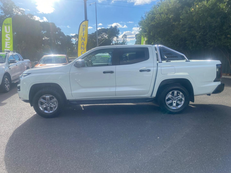 2026 Nissan Navara D27 ST Ute Image 5