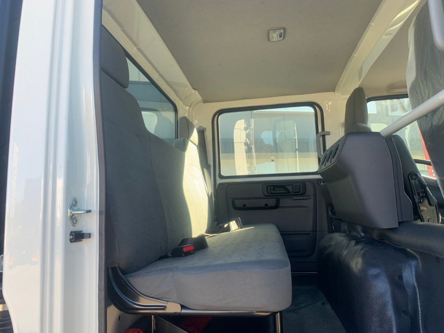 2025 Isuzu  NQS 80-175 DT C34 CREW Cab Chassis Image 8