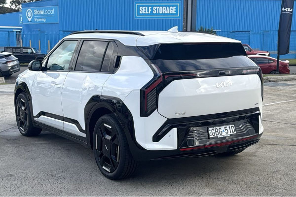2025 Kia EV3 SV GT-Line SUV Image 5