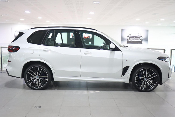 2025 BMW X5 G05 LCI xDrive30d M Sport SUV image 7