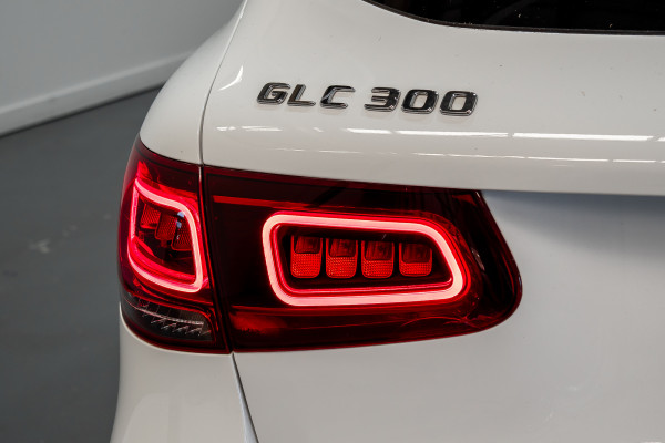 2019 Mercedes-Benz GLC-Class GLC300 SUV image 11