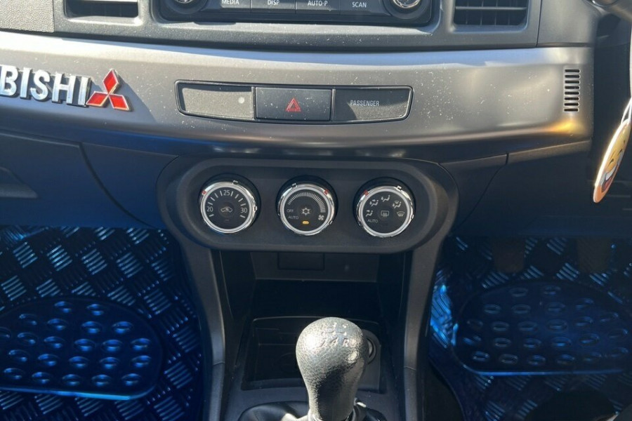 2015 Mitsubishi Lancer CJ ES Sport Sedan Image 19