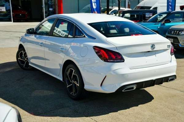 2024 MG MG5 AP32 Essence Sedan