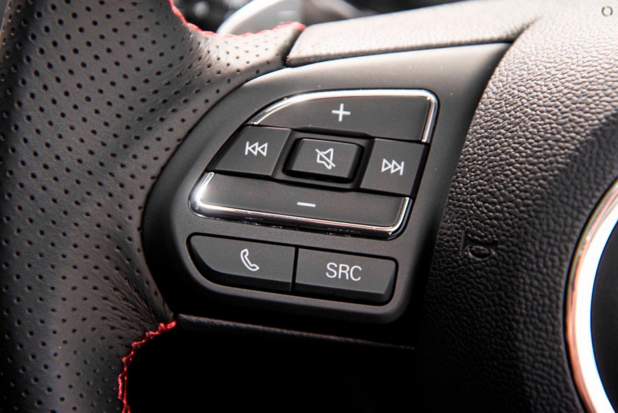 2022 MG HS SAS23 Essence SUV Image 13