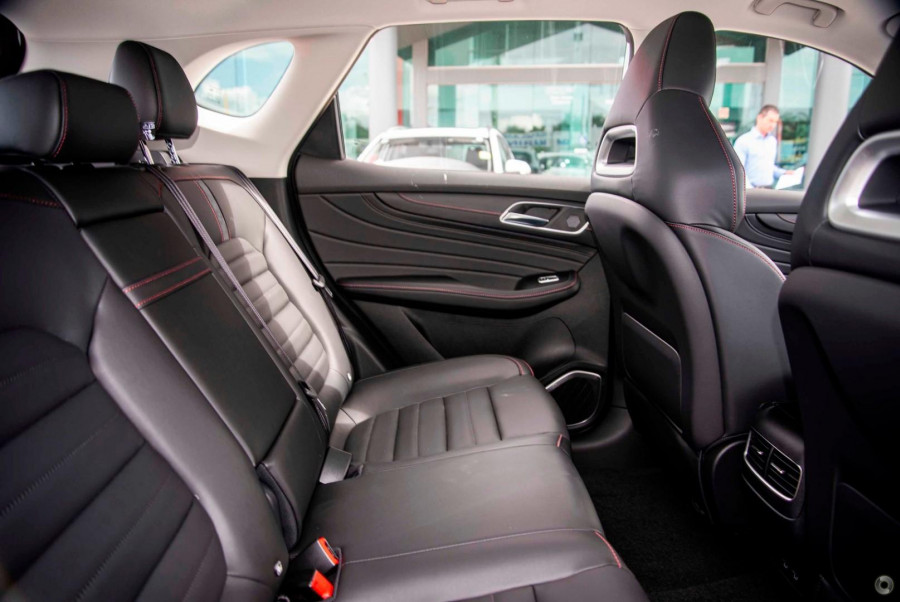 2022 MG HS SAS23 Essence SUV Image 8