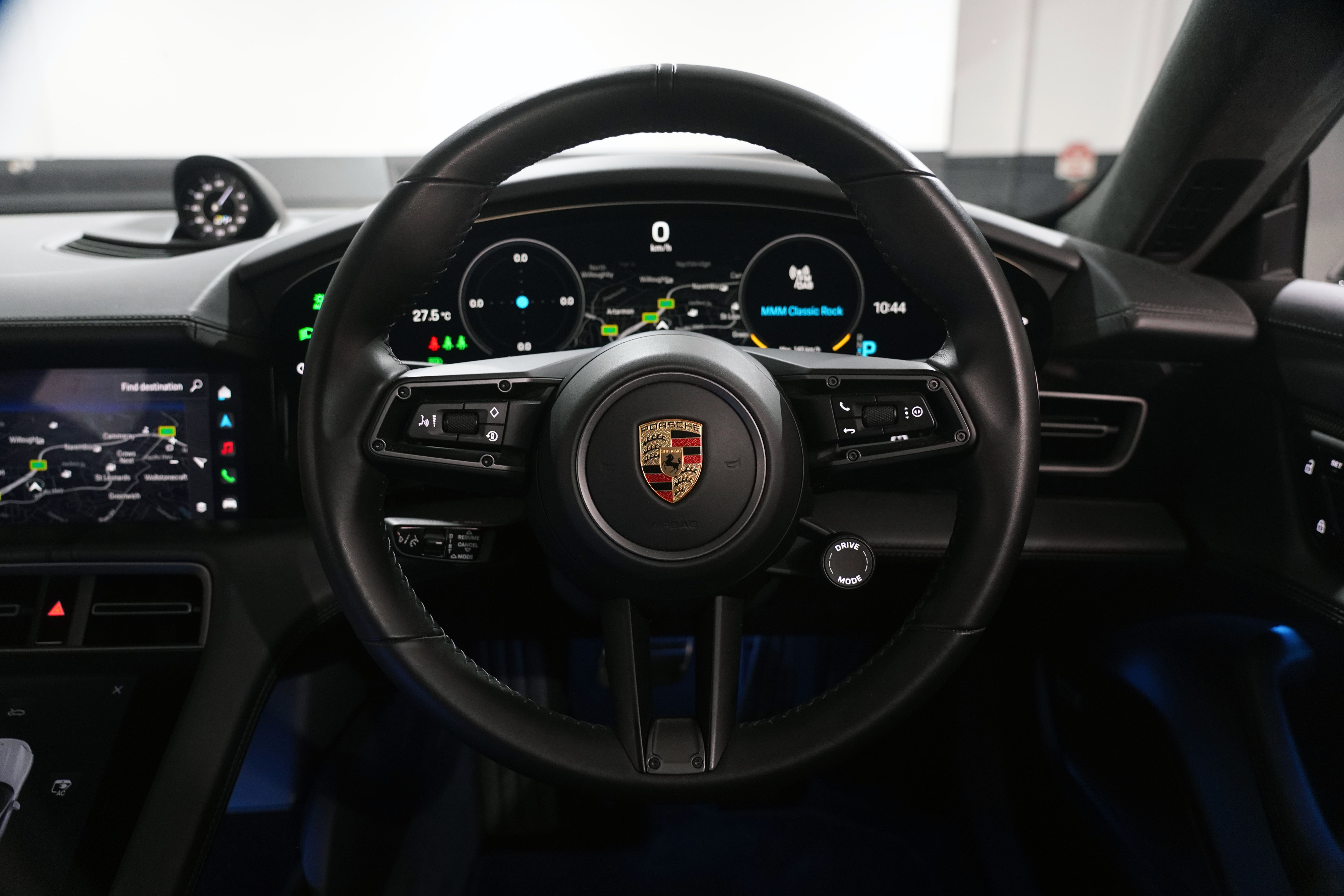 2020 Porsche Taycan Turbo S Coupe Image 30