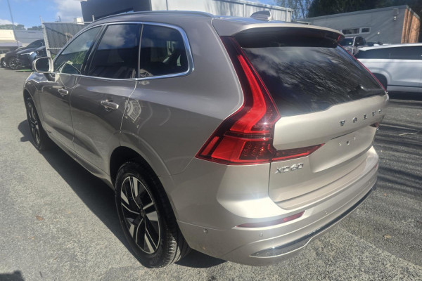 2026 Volvo XC60 UZ Plus B5 Bright SUV Image 5