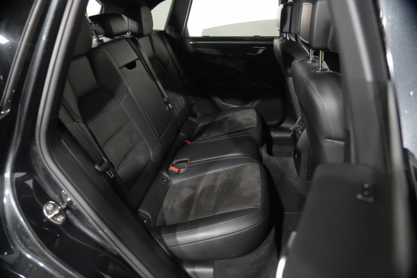 2020 Porsche Macan GTS SUV image 28