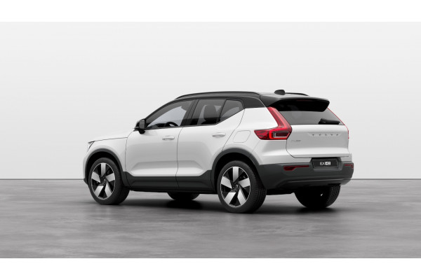 2025 Volvo EX40 No Series Ultra Single Motor Extended Range SUV Image 3