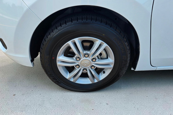 2026 MY25 LDV G10 SV7C + Van Image 5