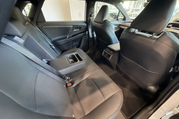 2026 Subaru Solterra E1-1 AWD Touring SUV Image 10