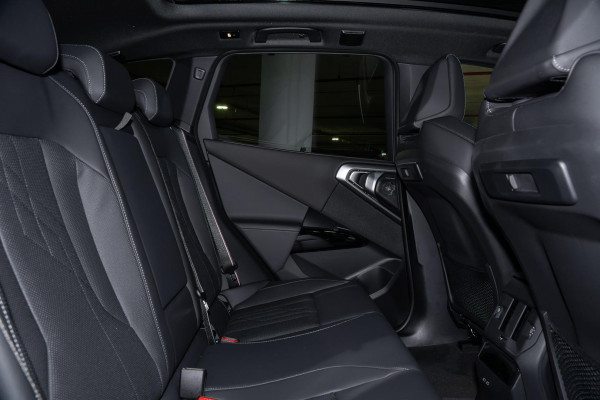 2026 BMW X3 G45 30e xDrive SUV image 9