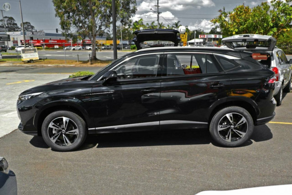 2024 MY24.5 MG HS AS33 Vibe SUV Image 5