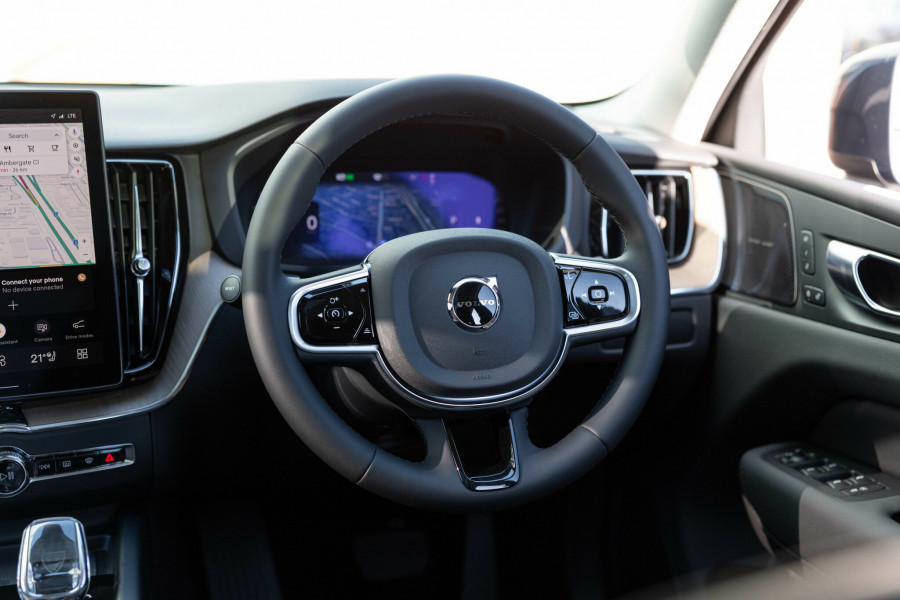2026 Volvo XC60 UZ Plus B5 Bright SUV Image 12