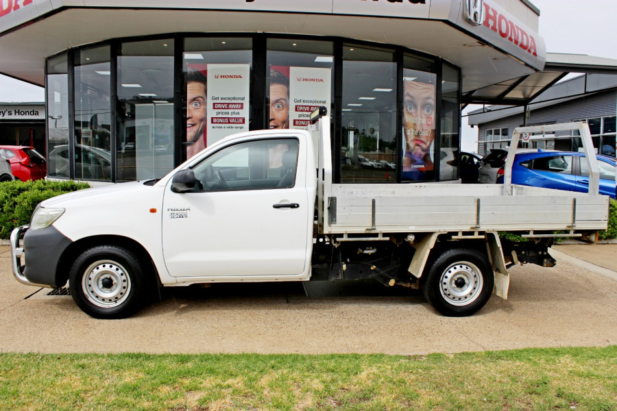 2012 Toyota HiLux TGN16R  Workmate Cab chassis - single cab Image 5