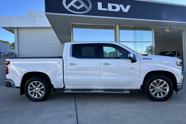 2021 Chevrolet Silverado T1 Ute Image 4