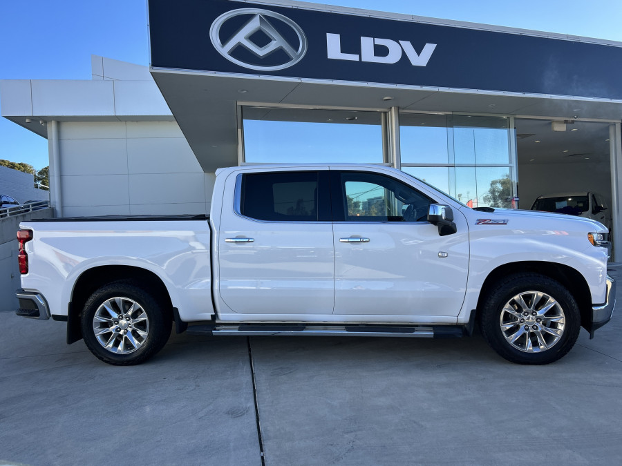 2021 Chevrolet Silverado T1 Ute Image 4