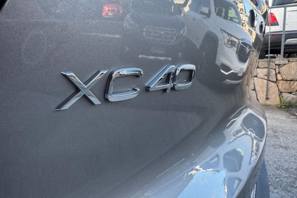 2020 Volvo XC40 XZ T4 Inscription SUV Image 21
