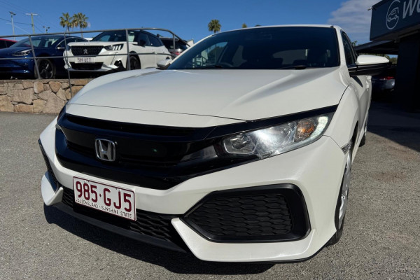 2018 Honda Civic 10th Gen VTi Hatch Image 2