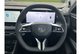 2025 MG HS Essence SUV