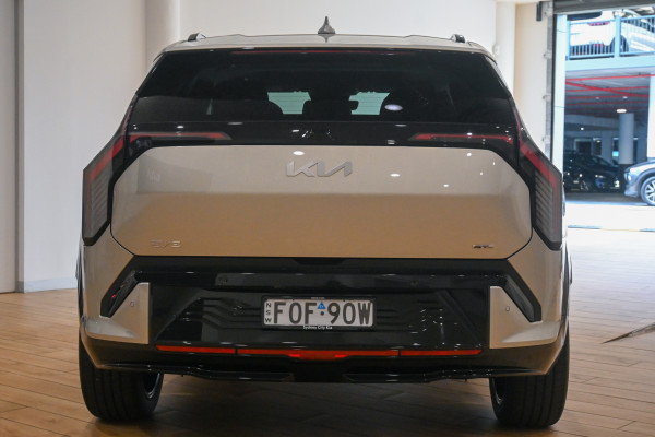 2025 Kia EV3 SV GT-Line SUV Image 5